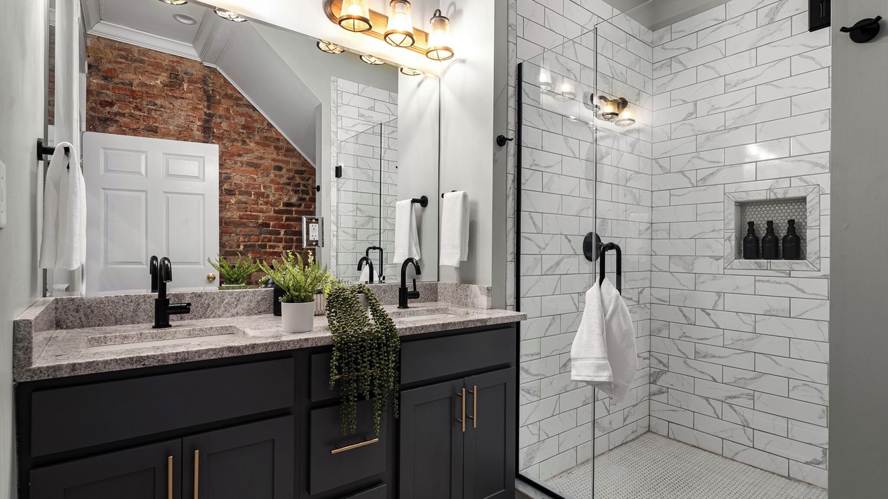 Photo of Bathroom in Phoenix Hill