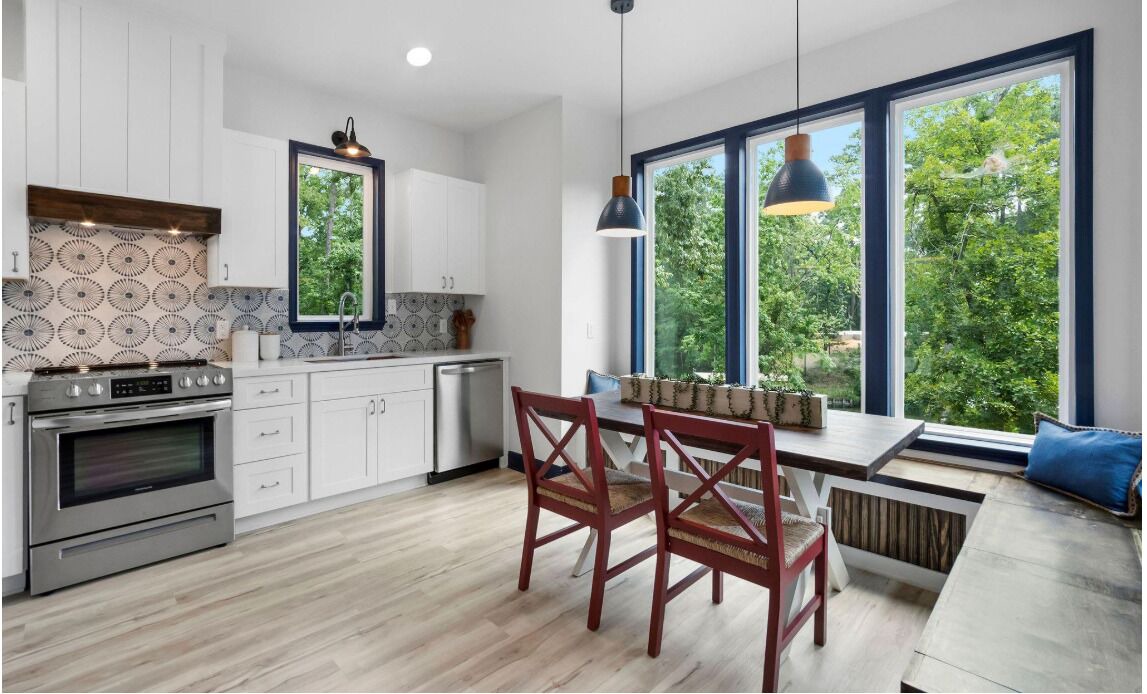 Photo of Kitchen in Pointblank