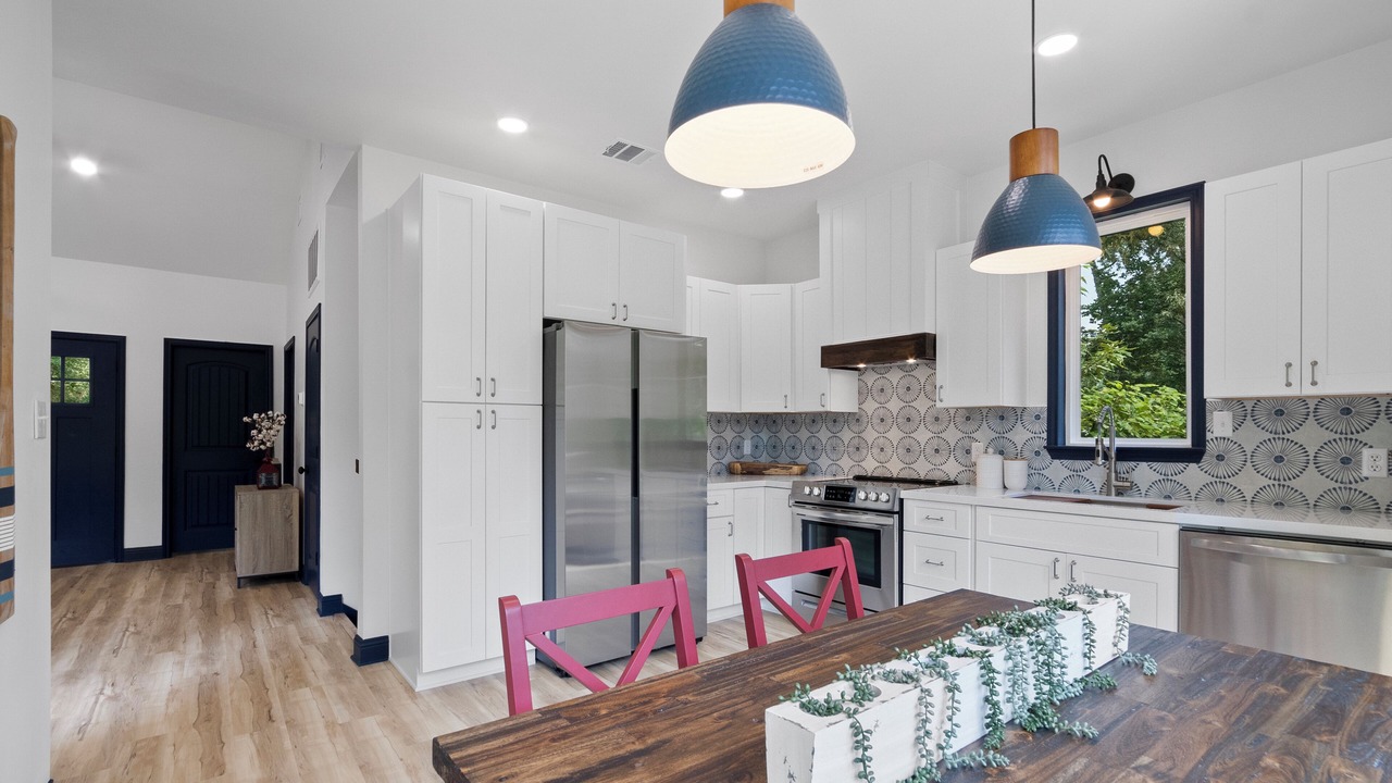 Photo of Kitchen in Pointblank