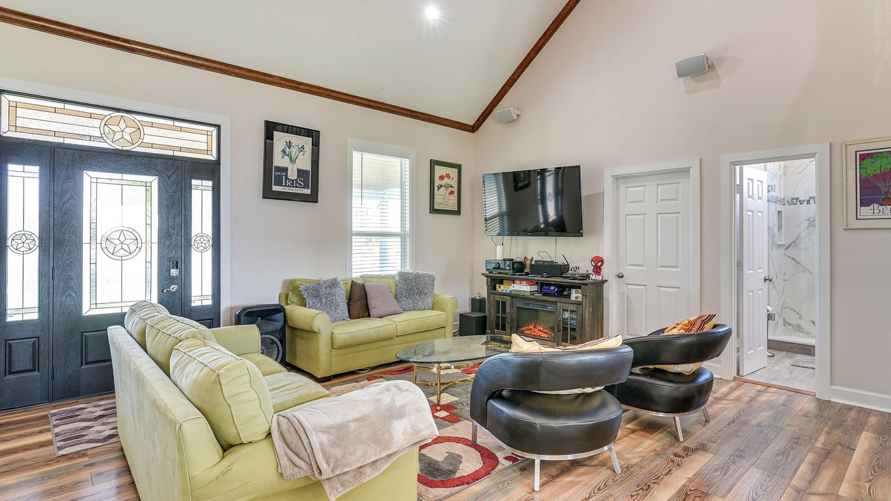 Photo of Livingroom in Needville