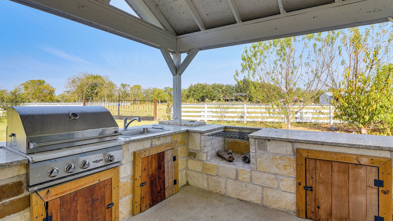 Photo of Outdoor in Needville