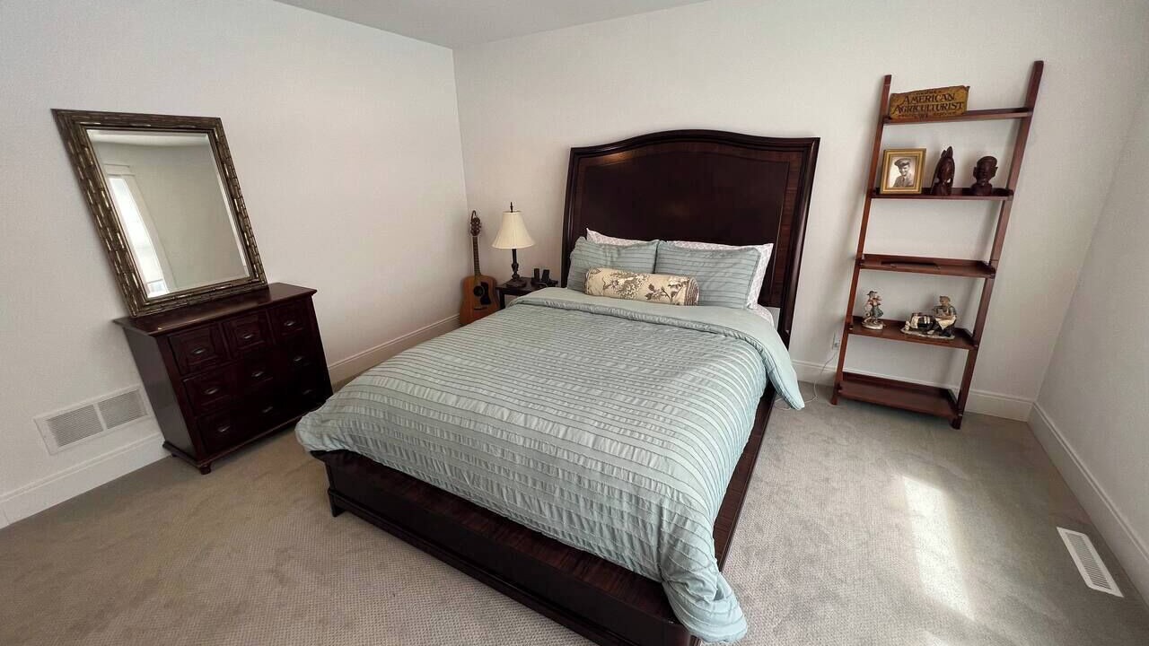 Photo of Bedroom in Middle Grove