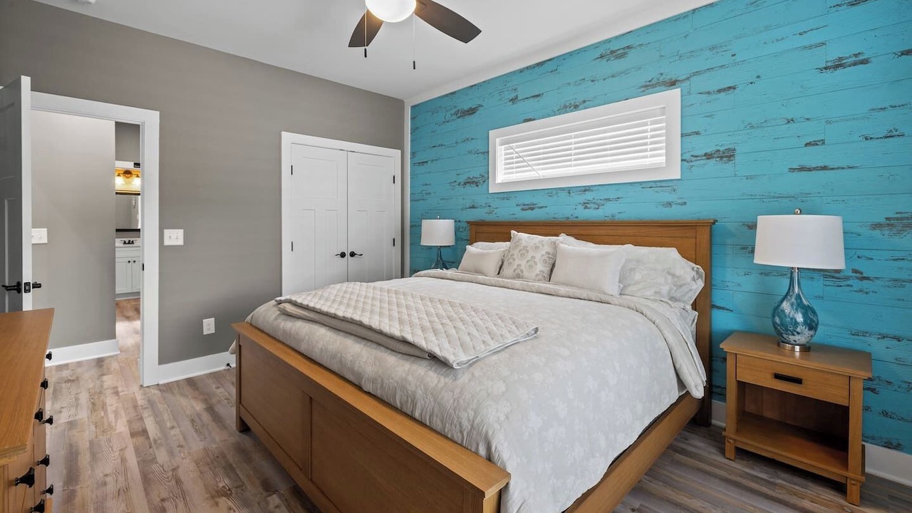 Photo of Bedroom in Six Mile