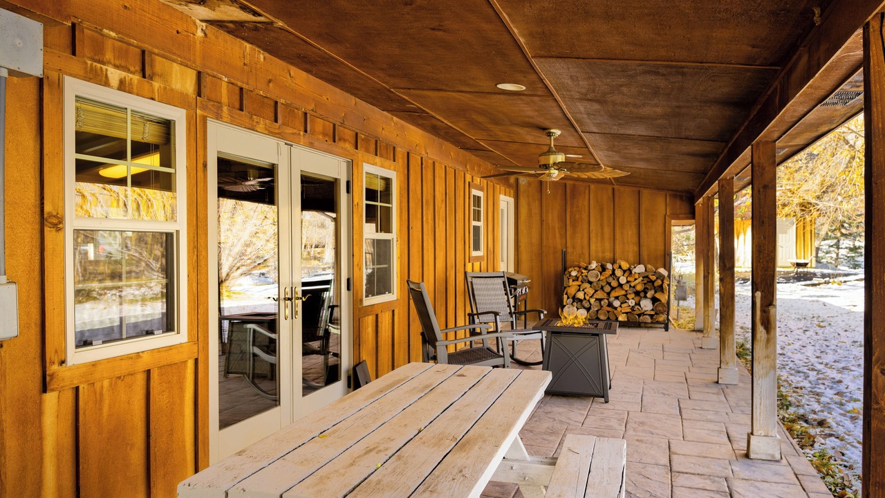 Photo of Outdoor in Silt