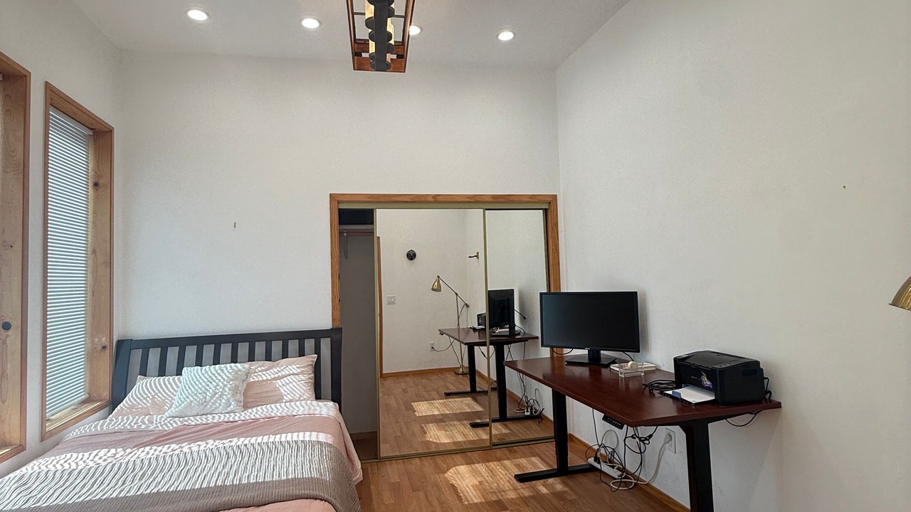 Photo of Bedroom in Outer Richmond