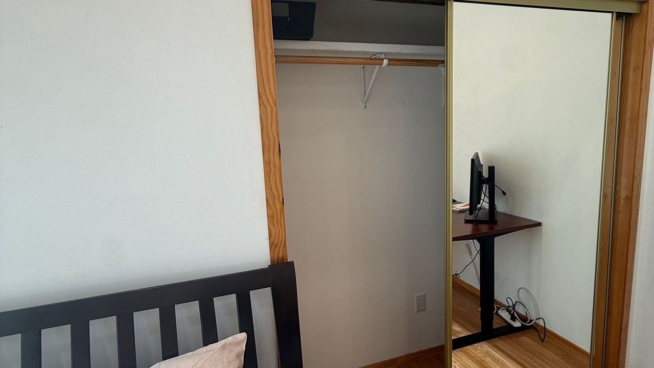 Photo of Bedroom in Outer Richmond