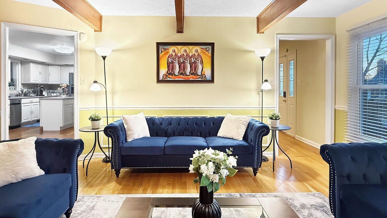 Photo of Livingroom in Langley Park