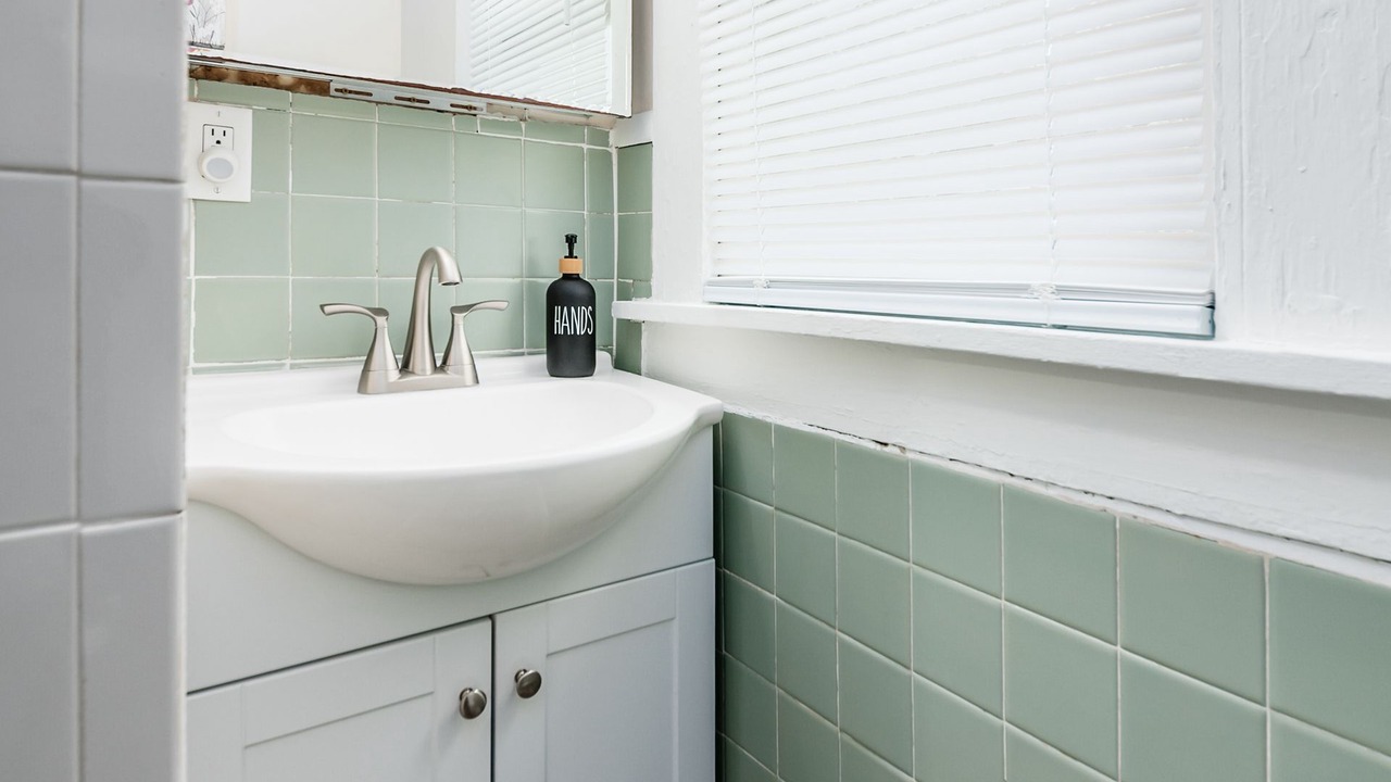 Photo of Bathroom in Old North Columbus