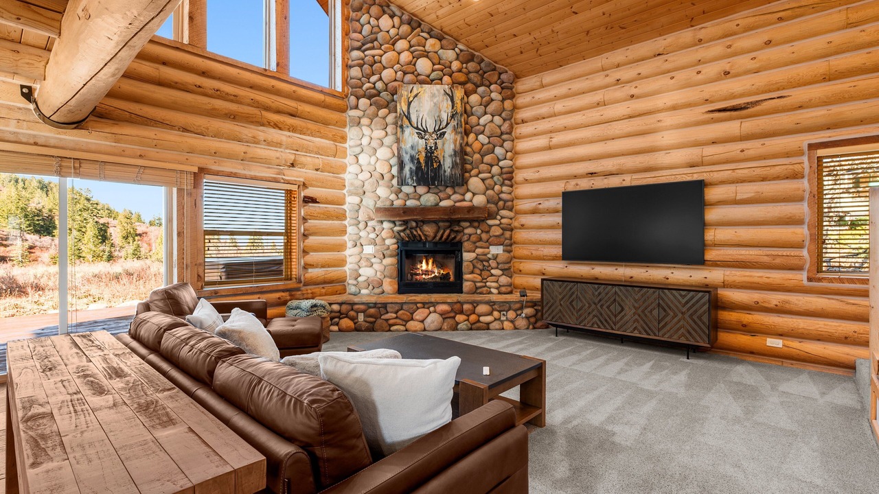 Photo of Livingroom in Summit Park