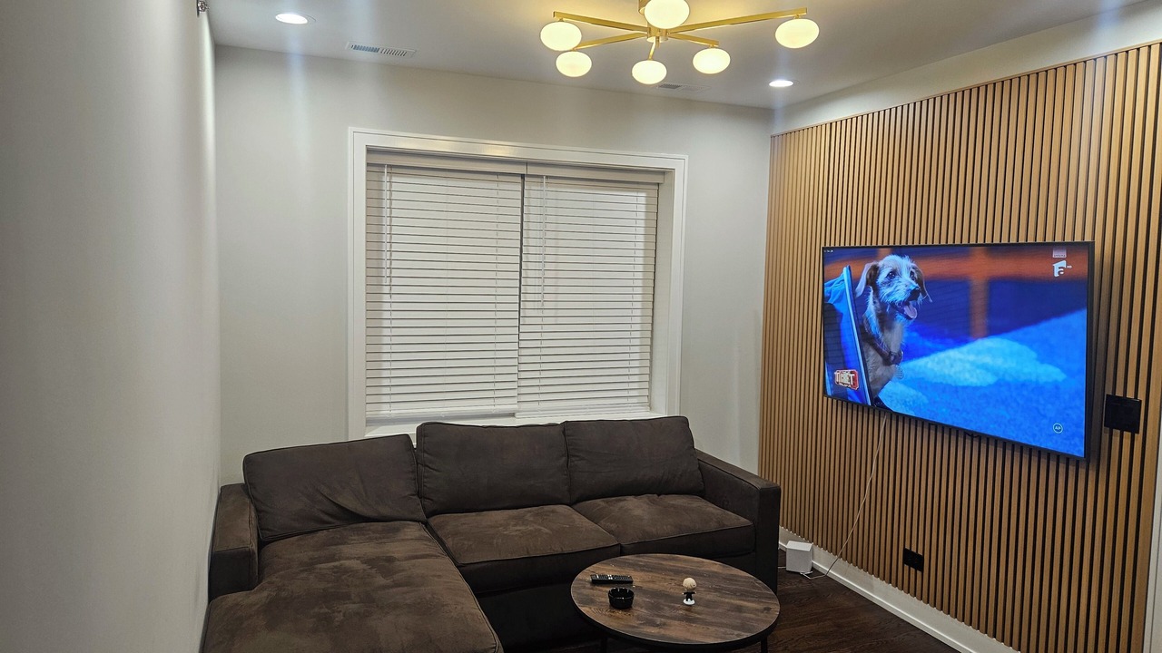 Photo of Livingroom in Heart of Chicago