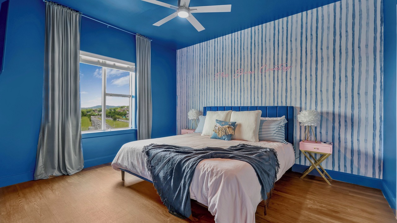 Photo of Bedroom in Eighth Avenue