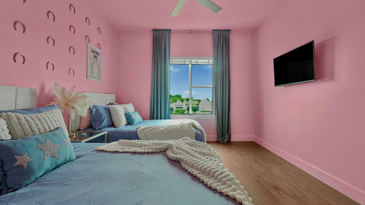 Photo of Bedroom in Eighth Avenue
