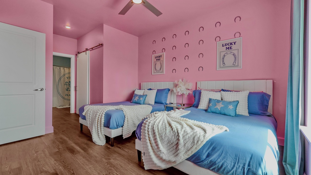 Photo of Bedroom in Eighth Avenue