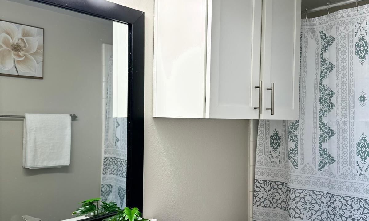 Photo of Bathroom in Alden Bridge