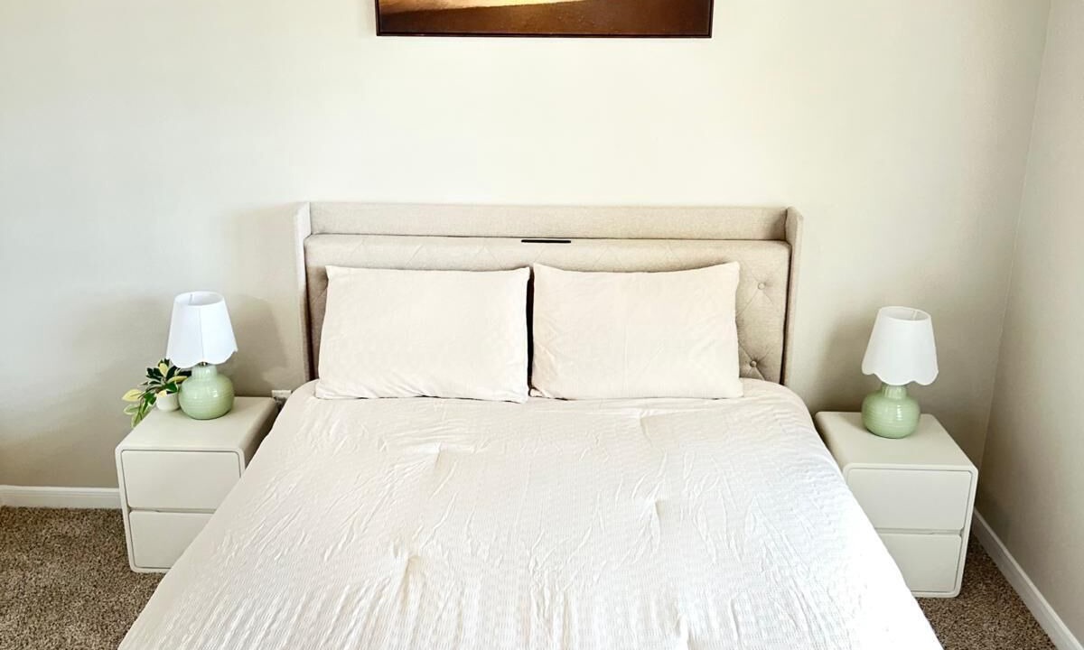 Photo of Bedroom in Alden Bridge