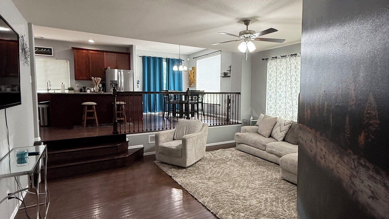 Photo of Livingroom in Aurora
