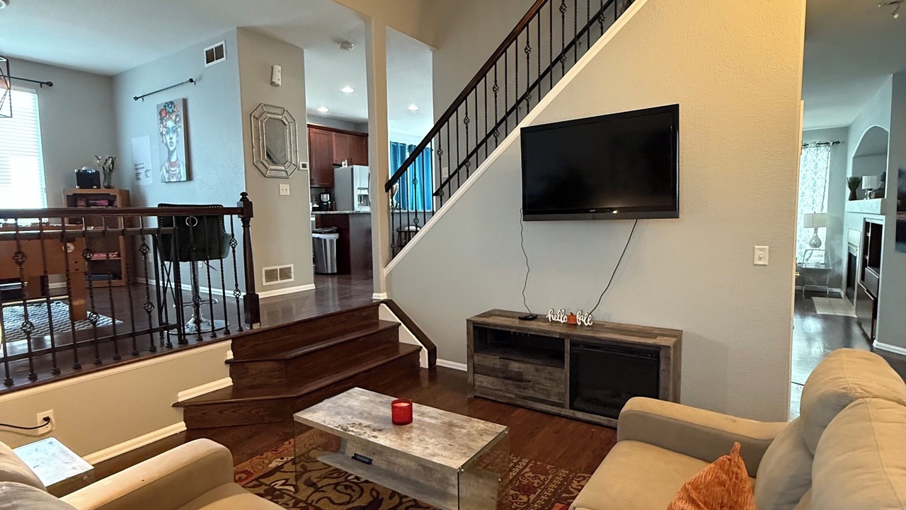 Photo of Livingroom in Aurora