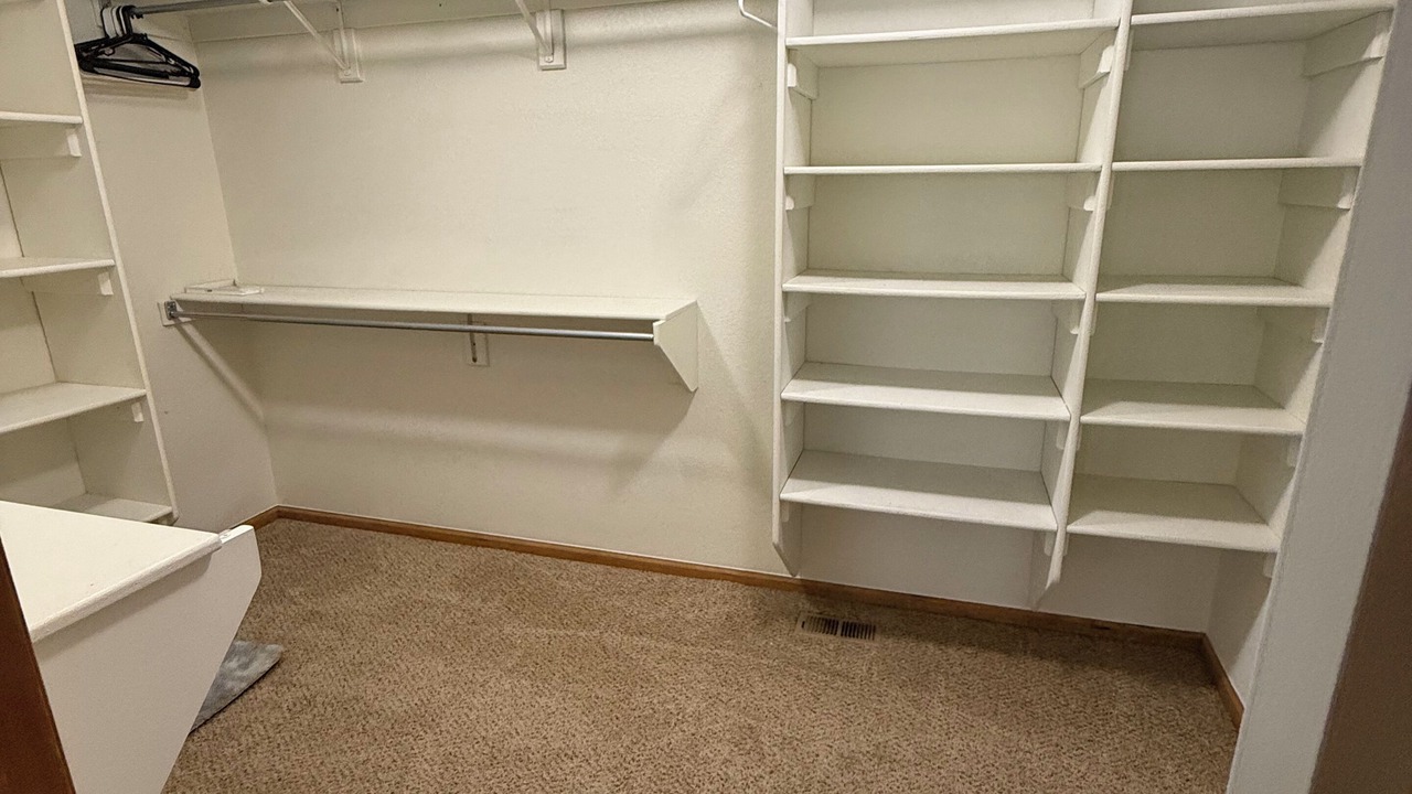 Photo of Others in Aurora