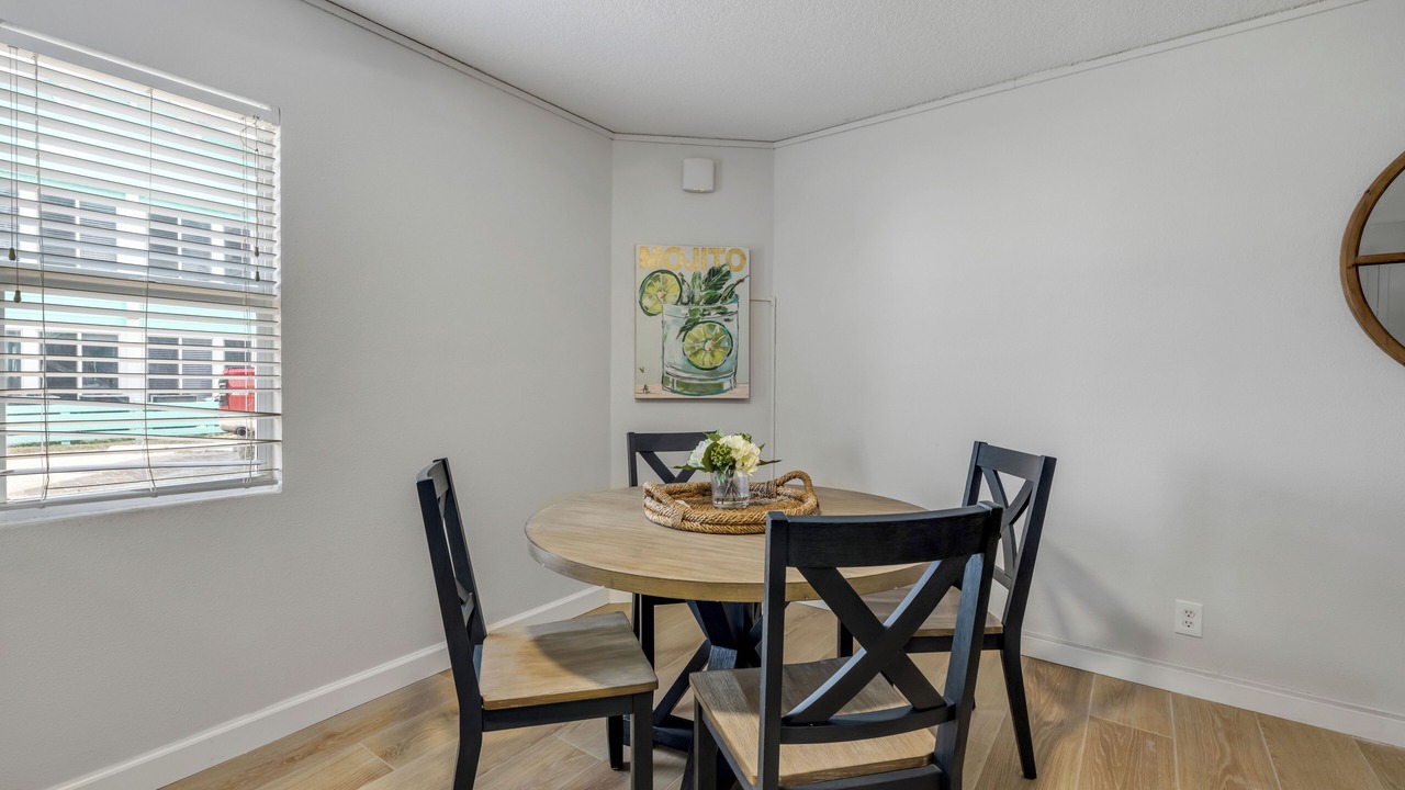 Photo of Livingroom in New Smyrna Beach