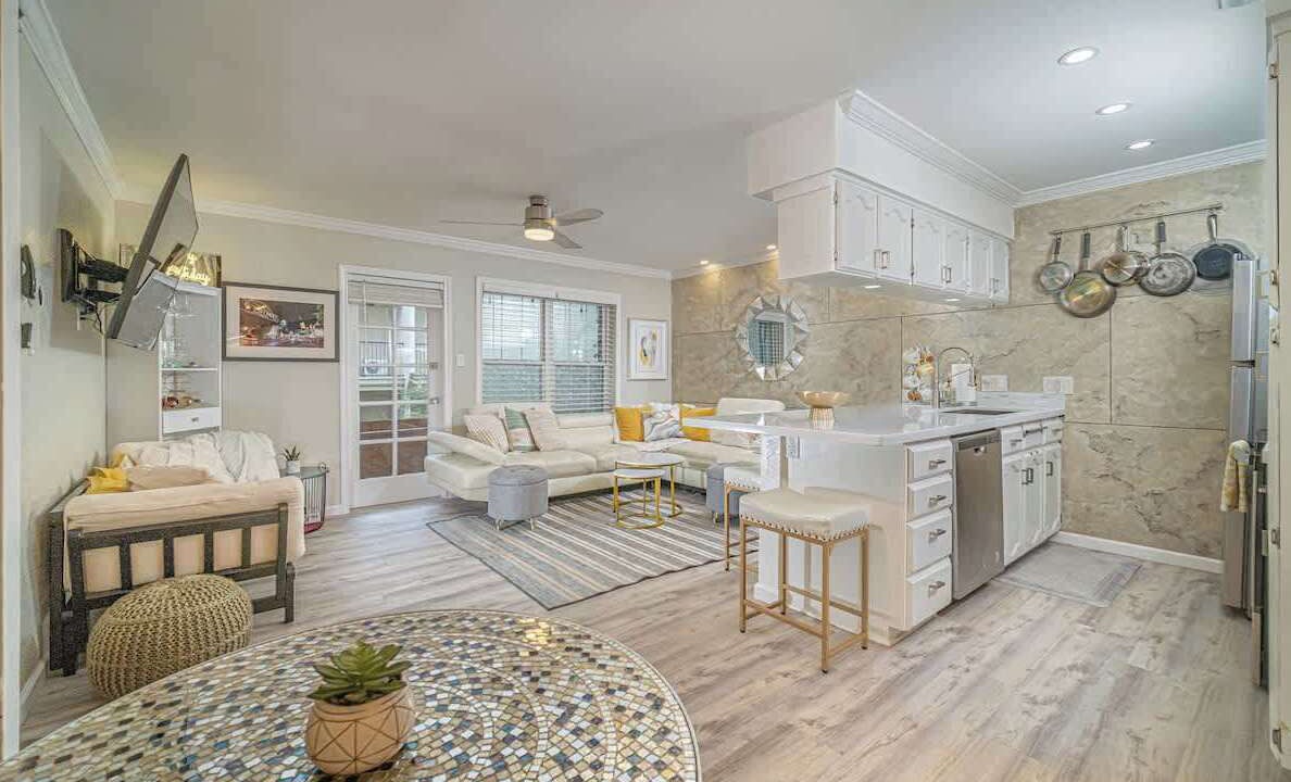 Photo of Livingroom in Hancock