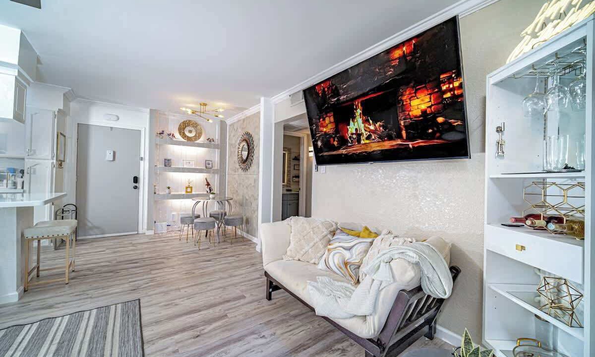 Photo of Livingroom in Hancock