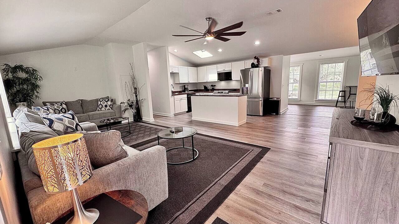 Photo of Livingroom in Burton