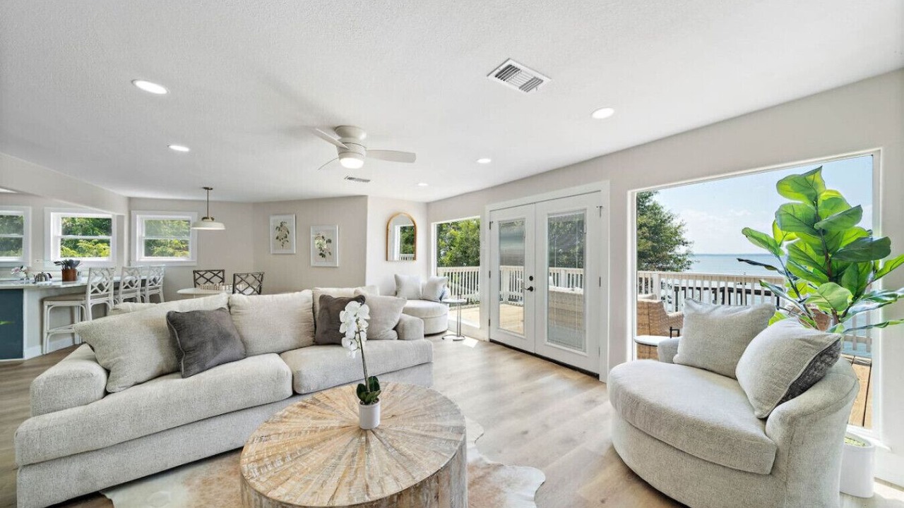 Photo of Bedroom in West Livingston