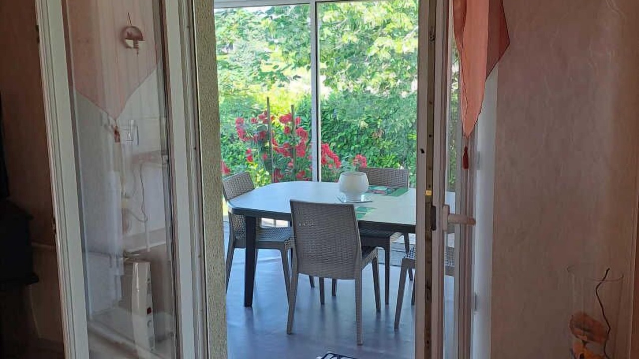 Photo of Others in Venes