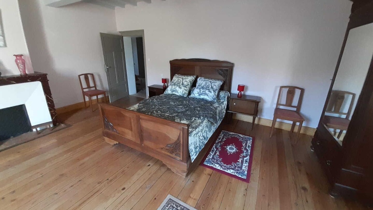 Photo of Bedroom in Gaillac
