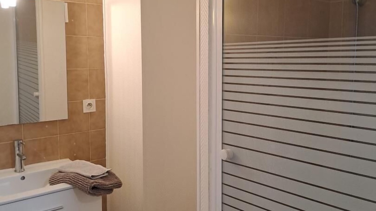 Photo of Bathroom in Lavaur