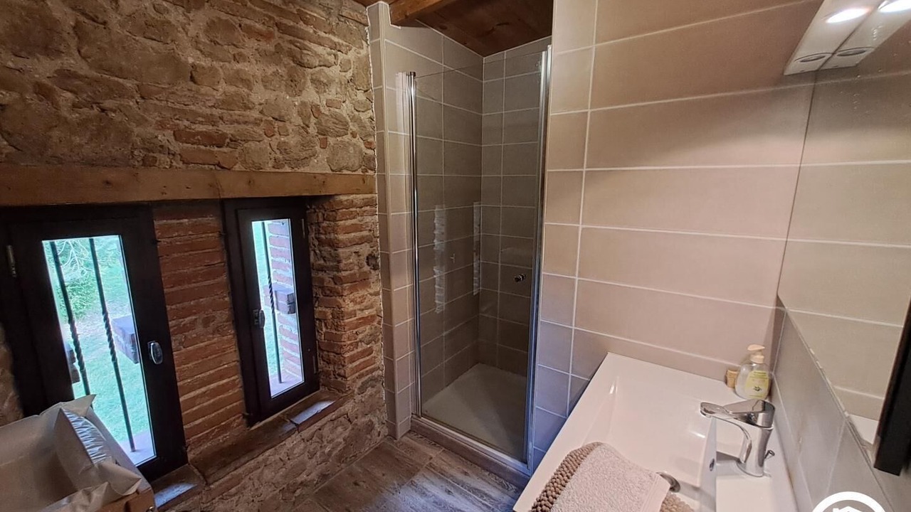 Photo of Bathroom in Lavaur