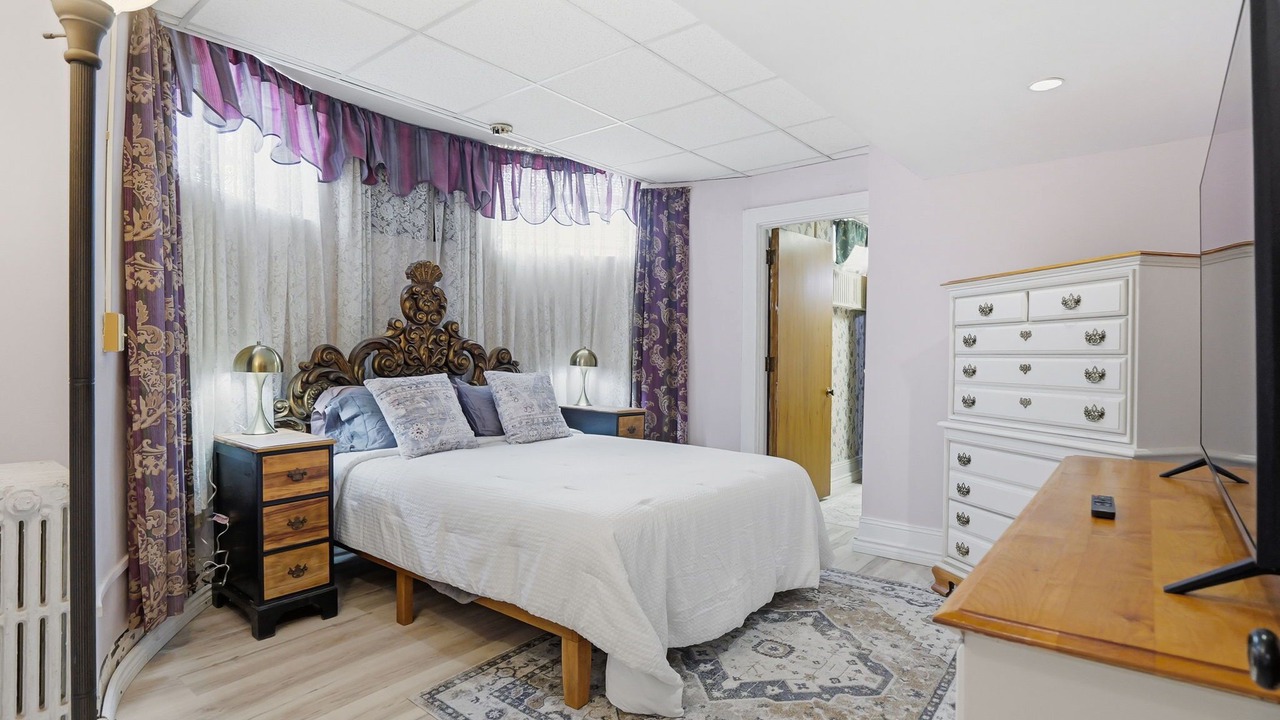 Photo of Bedroom in Olean