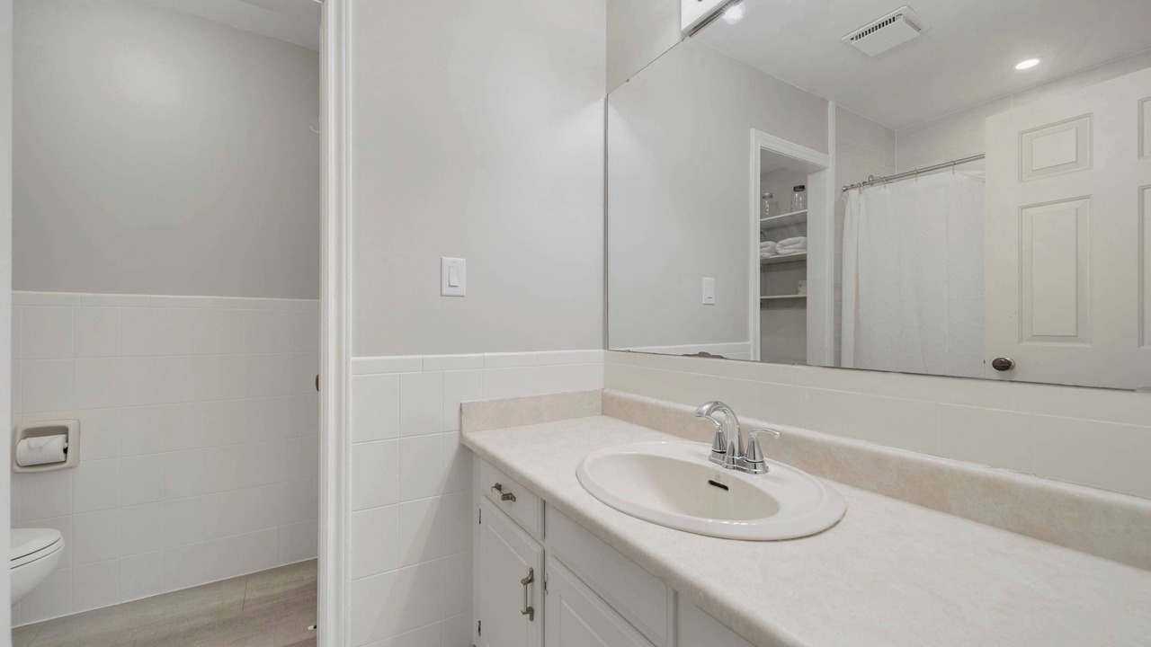 Photo of Bathroom in Rama