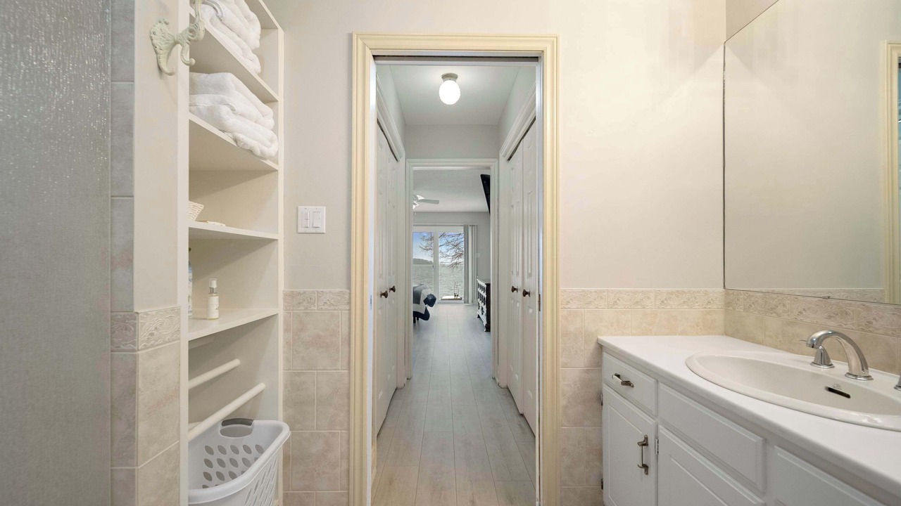 Photo of Bathroom in Rama
