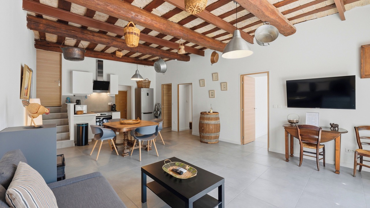 Photo of Livingroom in Saint-Bauzille-de-Montmel