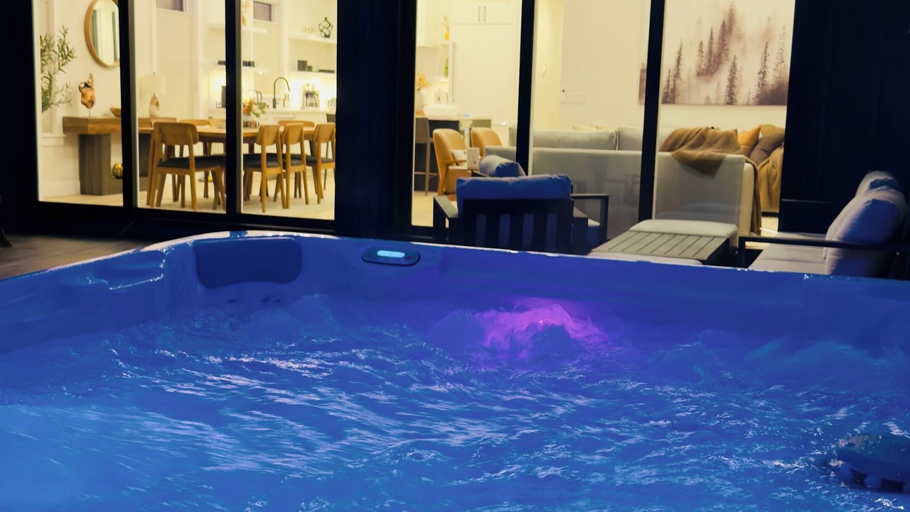 Photo of Others in Roslyn