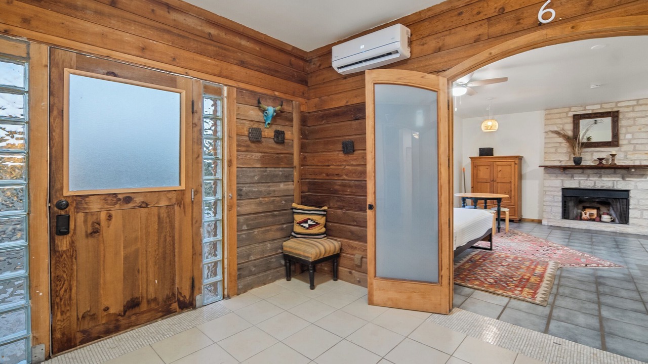 Photo of Bedroom in Oatmeal