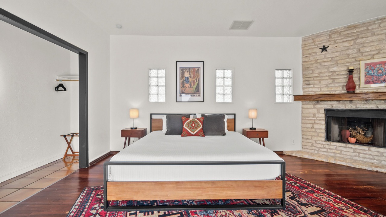 Photo of Bedroom in Oatmeal