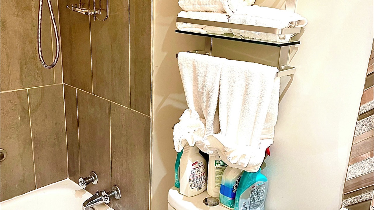 Photo of Bathroom in Drayton