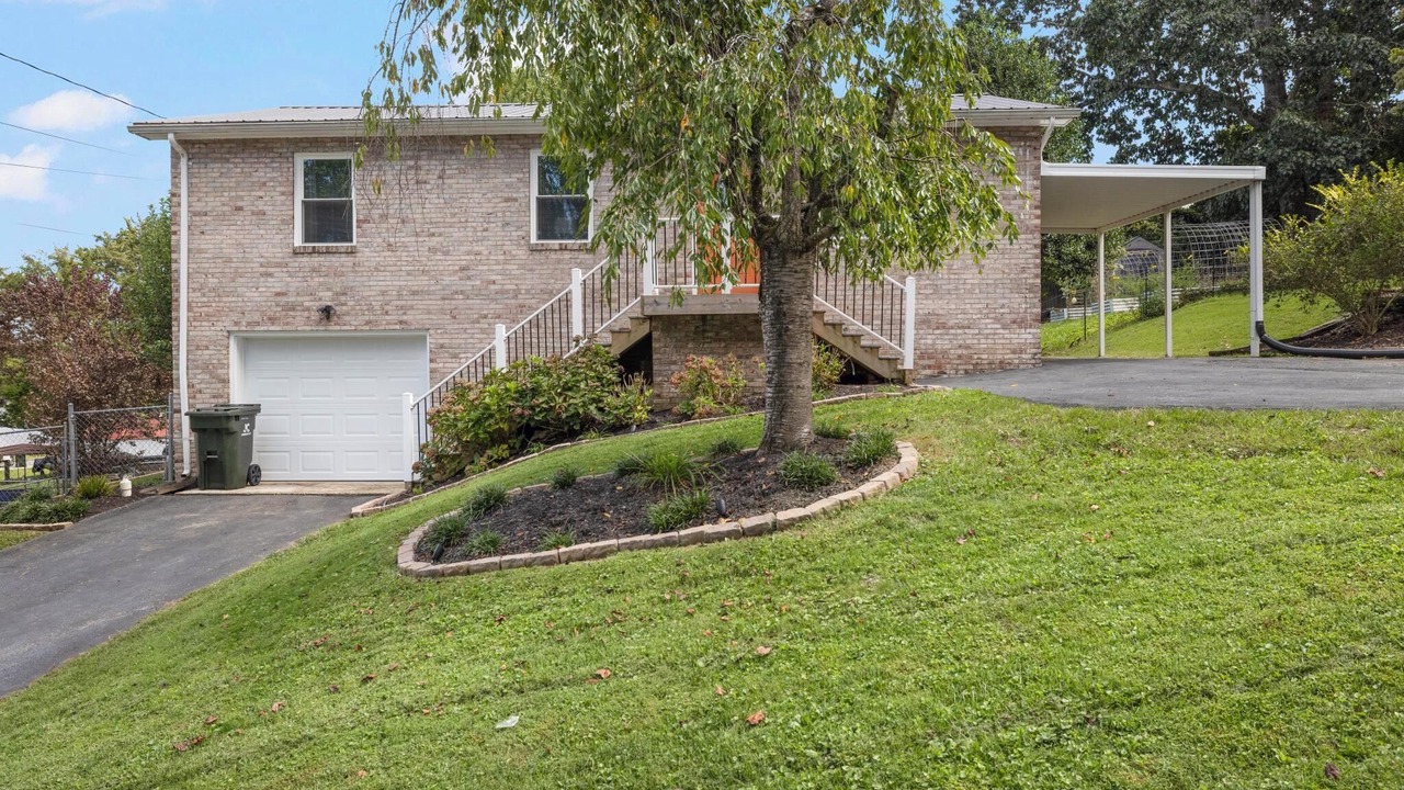 Photo of Outdoor in Oak Grove