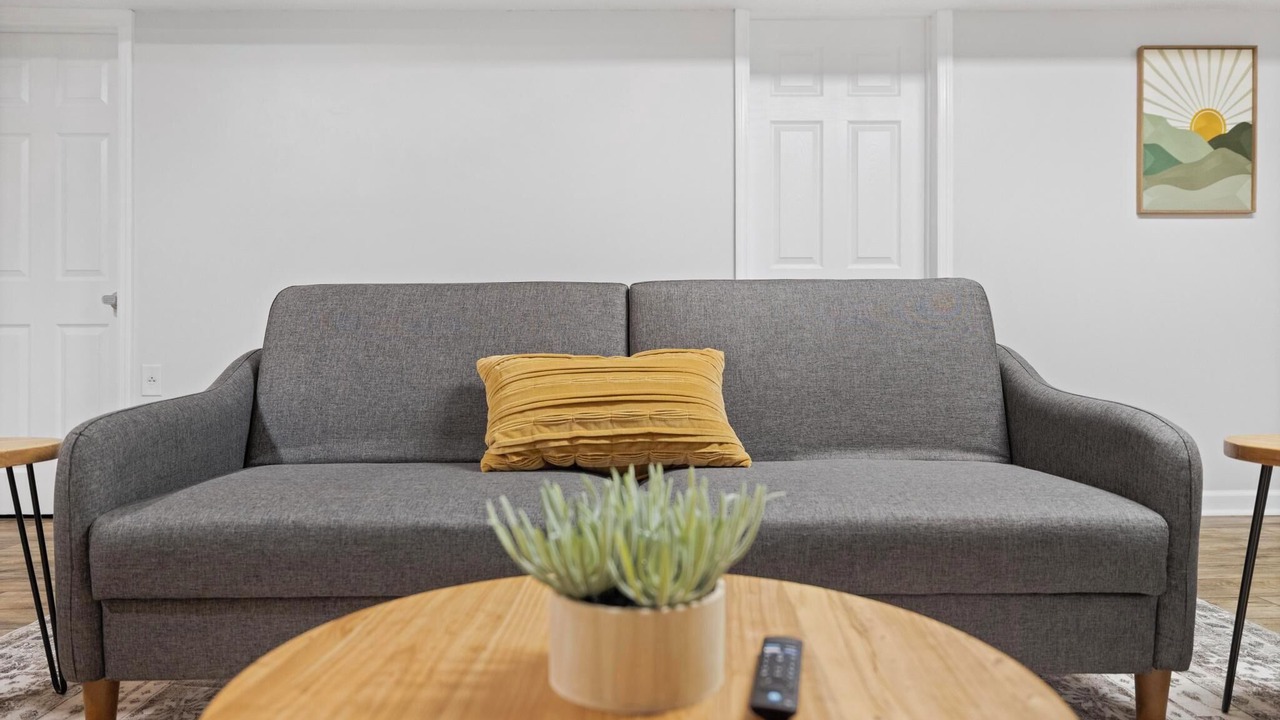 Photo of Livingroom in Oak Grove