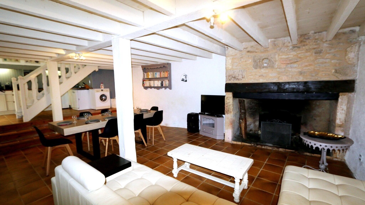 Photo of Livingroom in Blanquefort-sur-Briolance