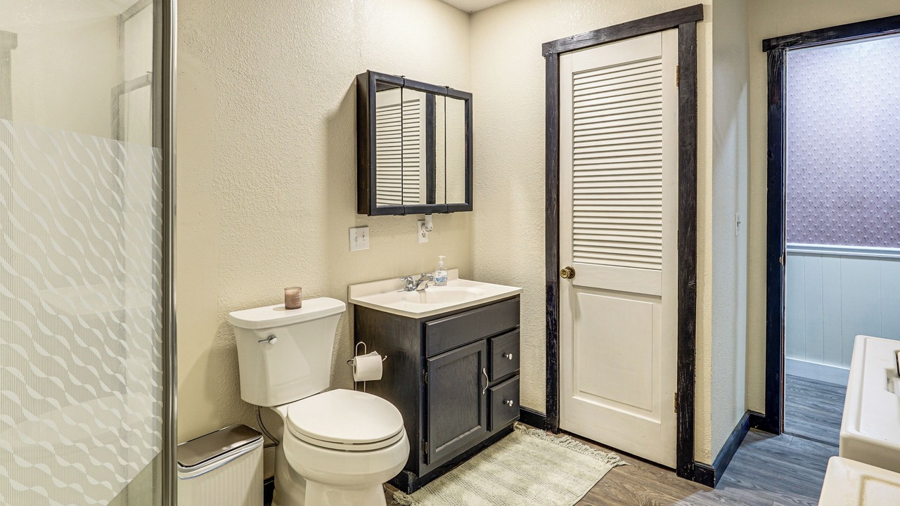 Photo of Bathroom in Kingdom City