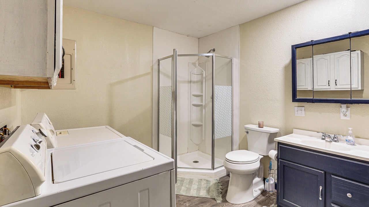 Photo of Bathroom in Kingdom City