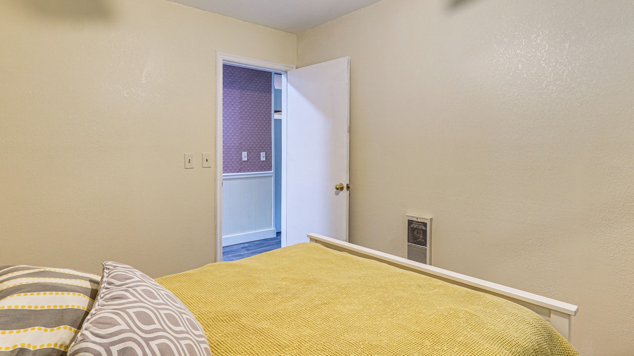 Photo of Bedroom in Kingdom City