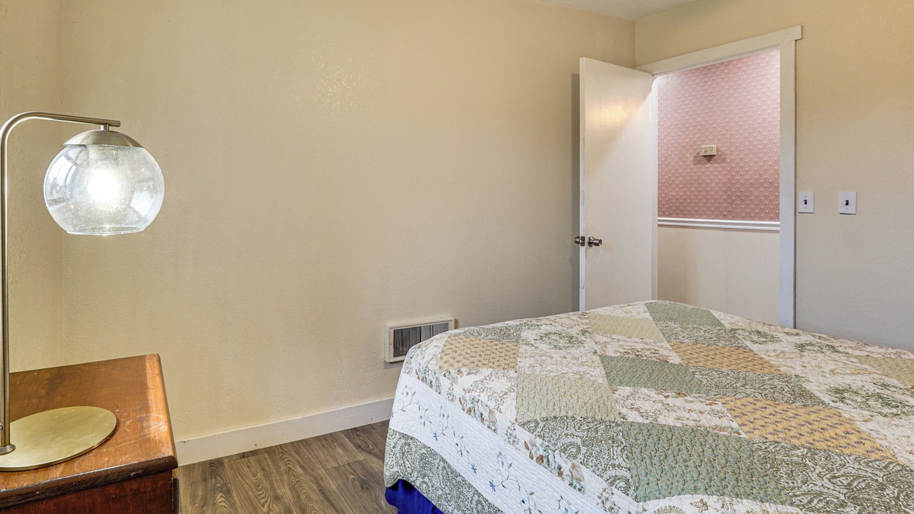 Photo of Bedroom in Kingdom City