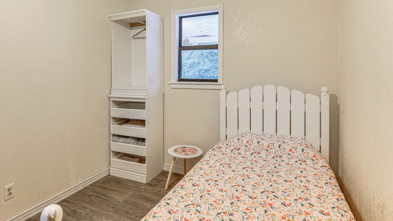 Photo of Bedroom in Kingdom City