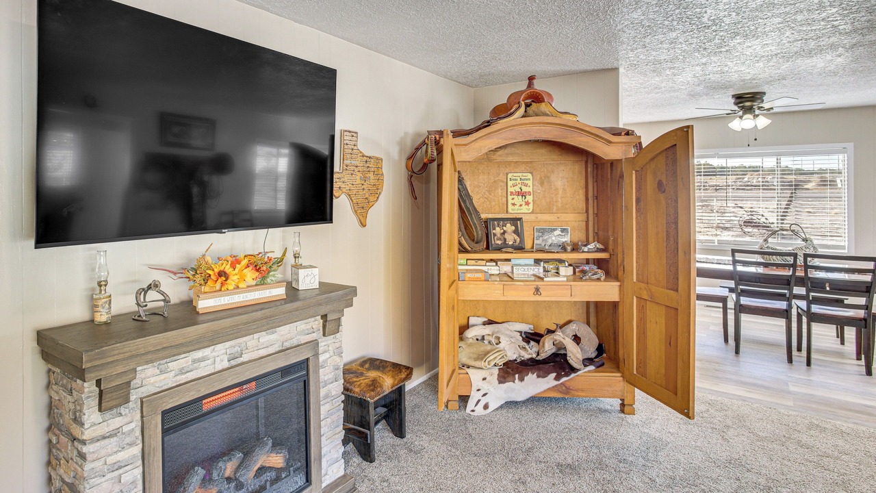 Photo of Bedroom in Aztec