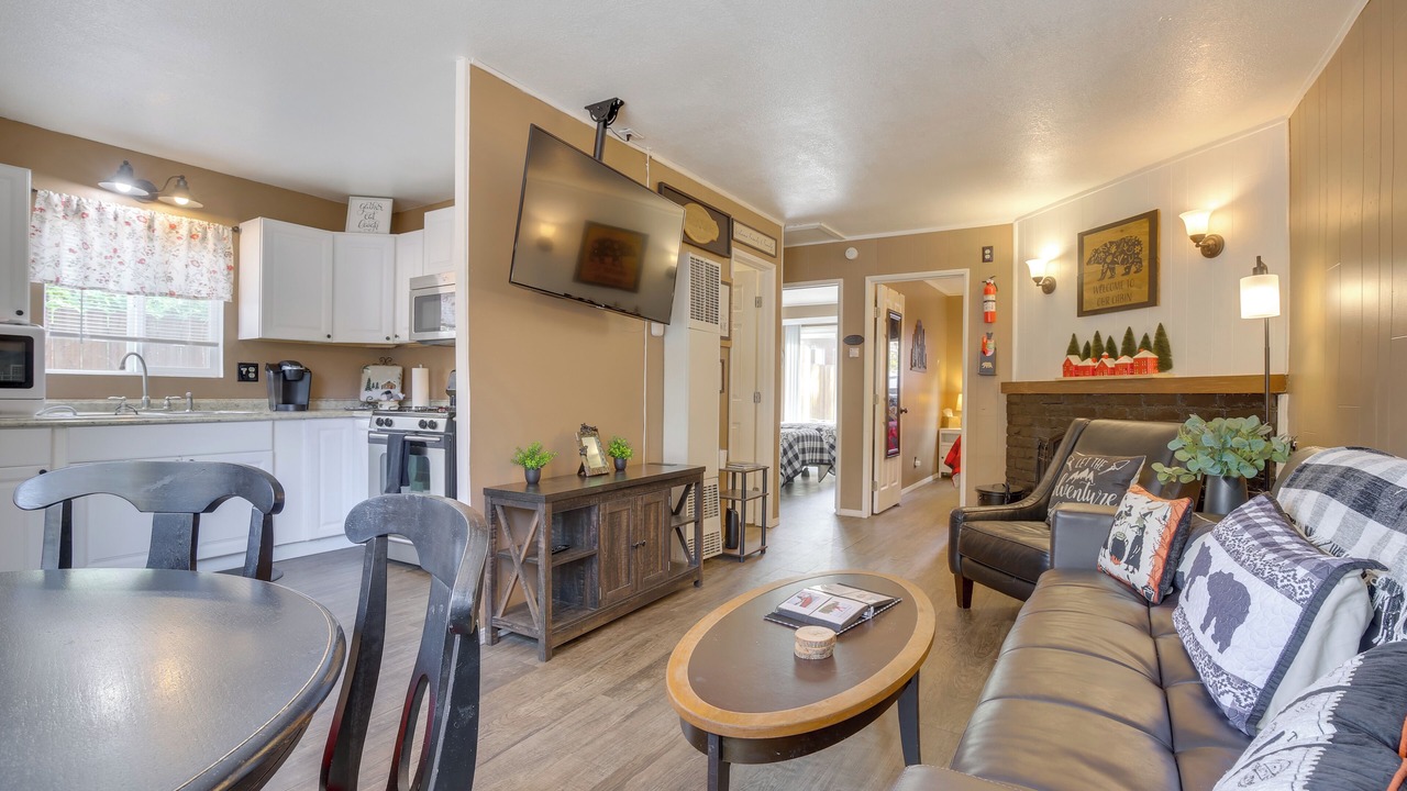 Photo of Livingroom in Big Bear City