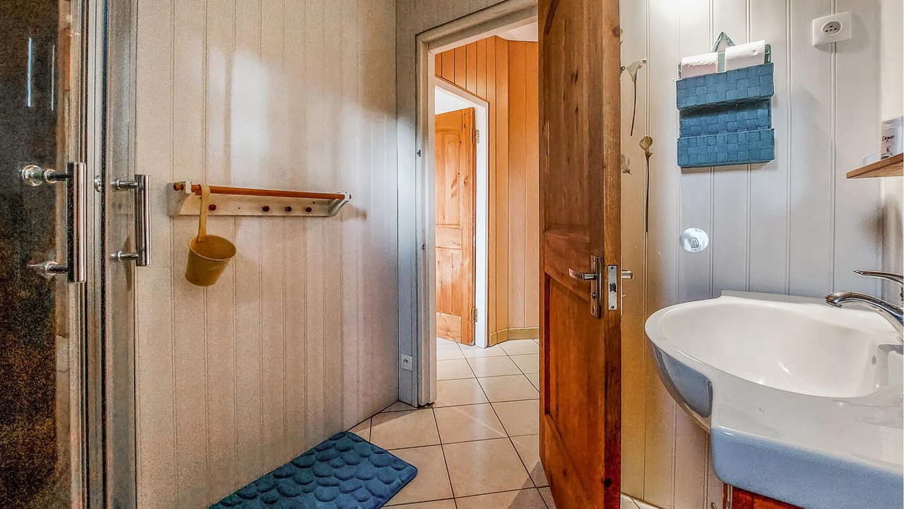 Photo of Bathroom in Maurens